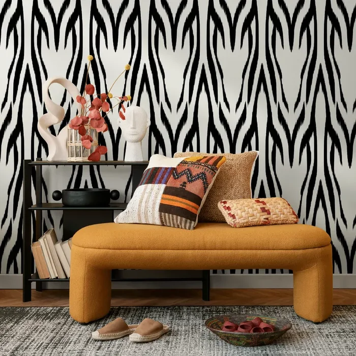 Abstract Wallpaper With A Bold Zebra Print Motif In Black And White – D008