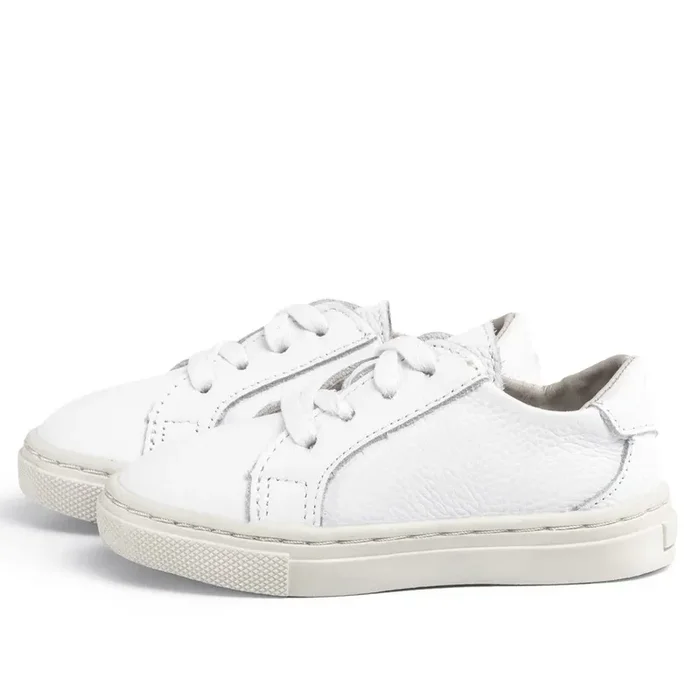 All White – Low Top Sneakers
