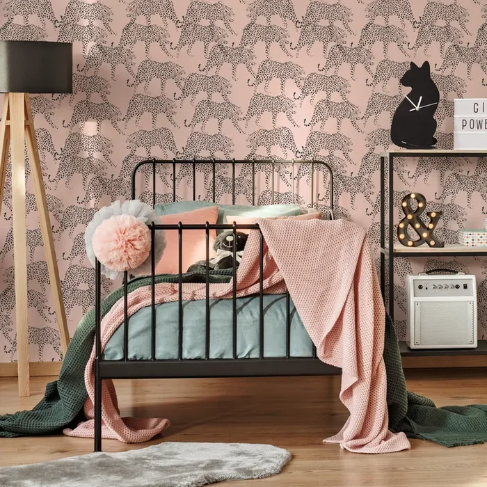 Animal Print Wallpaper Featuring A Stippled Cheetah Motif In Pink And Black – Zadm