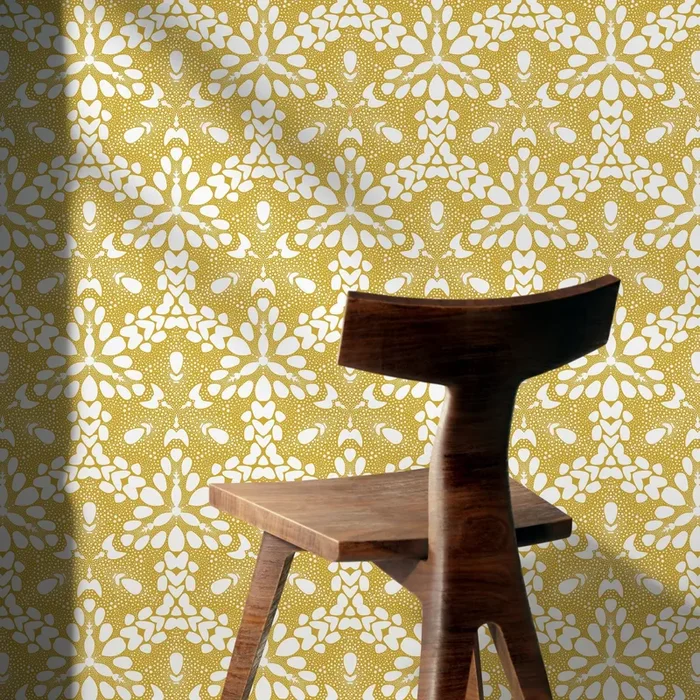 Art Deco Wallpaper With A Symmetrical Starburst Motif In Mustard Yellow – X029