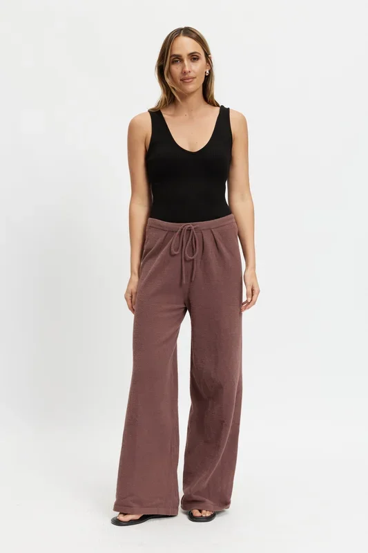 Augustine Pleated Knit Pant – Plum