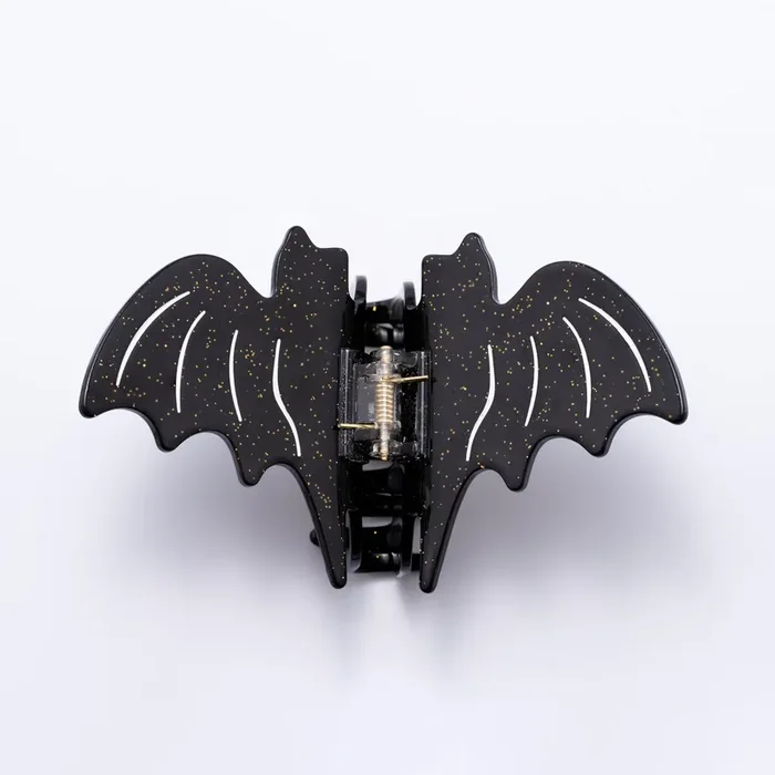 Bat Hair Claw