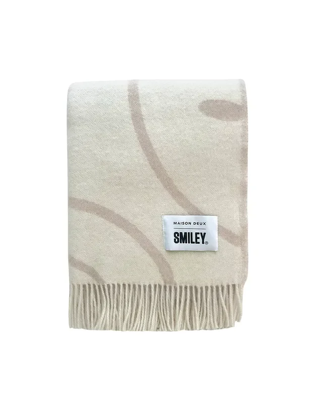 Blanket Smiley White / Grey Print 4.25 X 6.5 Ft
