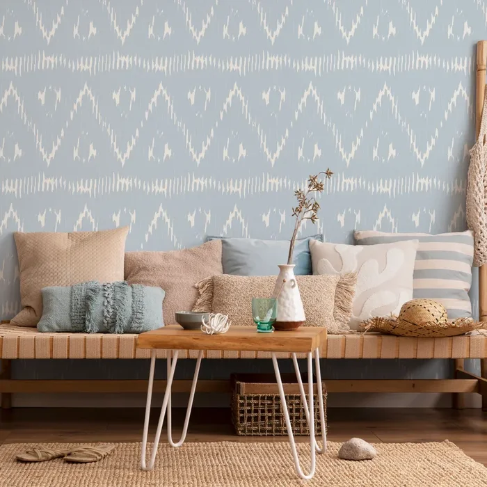 Boho Wallpaper Featuring A Distressed Ikat Motif In Light Blue And Cream – C989