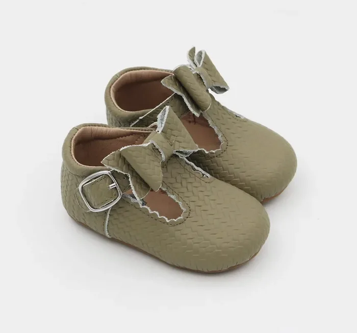 Bow T-straps – Grey Woven Leather