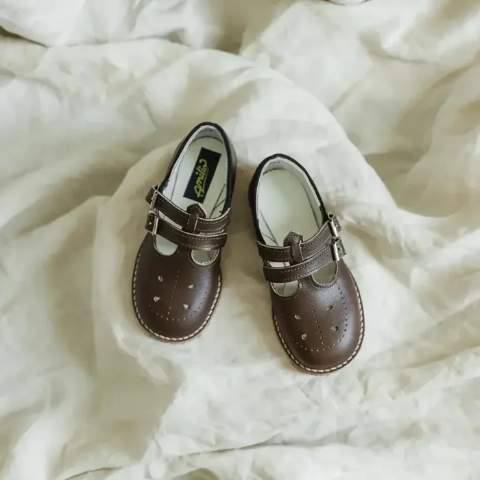 Claire T-strap – Brown