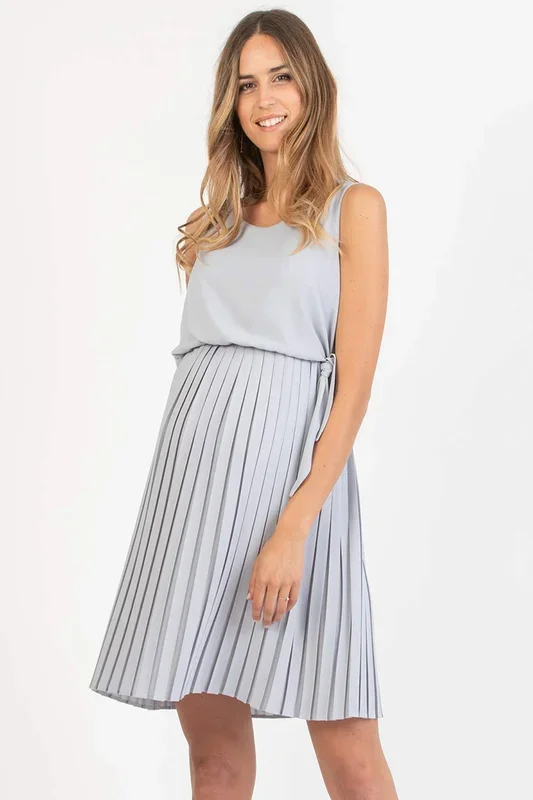 Crepe maternity and nursing dress with pleats