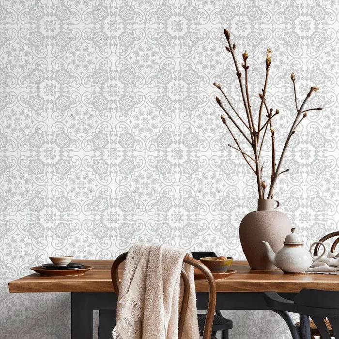Damask Wallpaper With A Distressed Floral Motif In Gray – A609