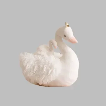 Elegant Baby Swan Mama & Baby