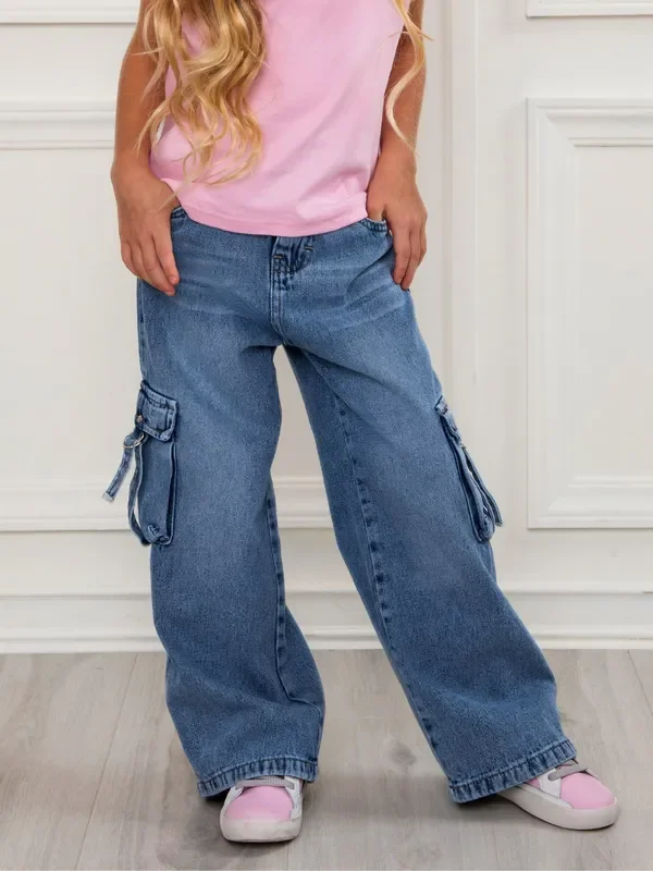 Everyday Luxe Wide Leg Cargo Jeans in Medium Wash Peruvian Denim