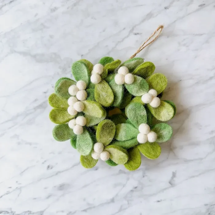 Felt Ornament – Mini Mistletoe Wreath 4 “