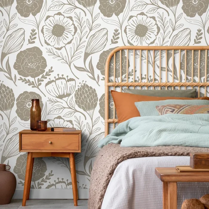 Floral Wallpaper Featuring Hand-drawn Blooms In Beige – D946