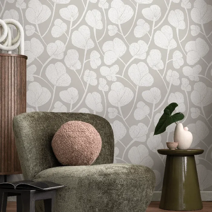 Floral Wallpaper With A Stylized Leaf Motif In Gray And White – C686