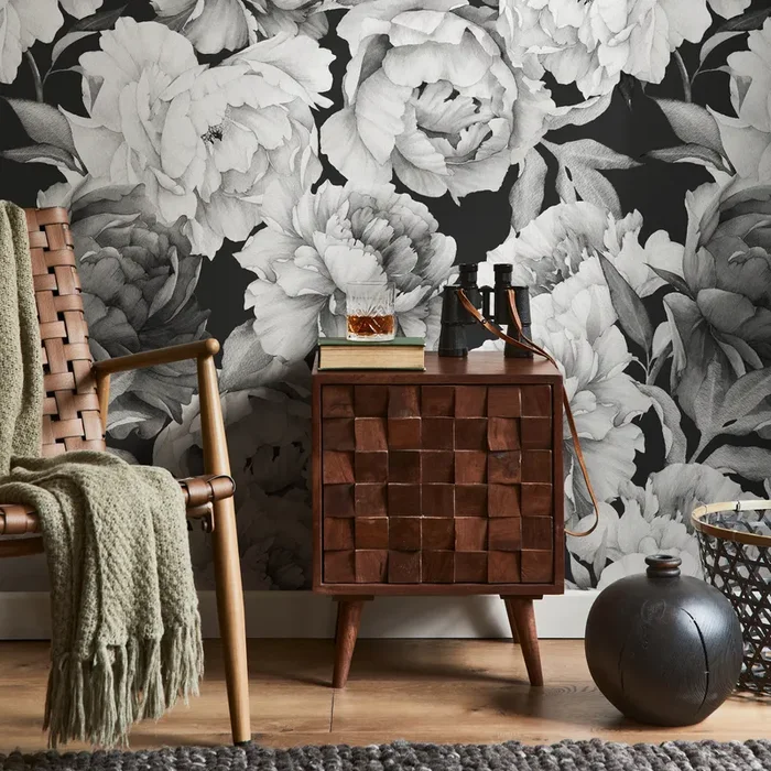 Floral Wallpaper With A Vintage Peony Motif In Black And White – A171