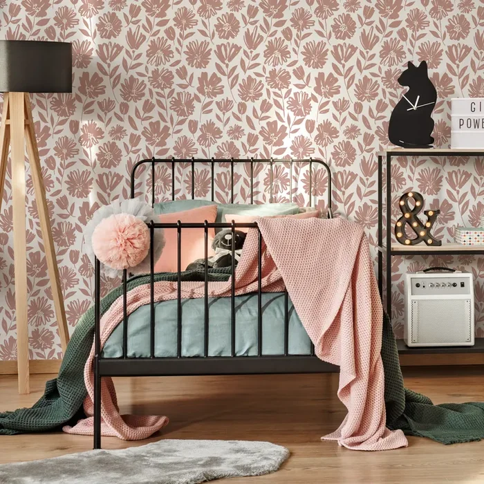 Floral Wallpaper With Stylized Wildflowers In Pink – C436