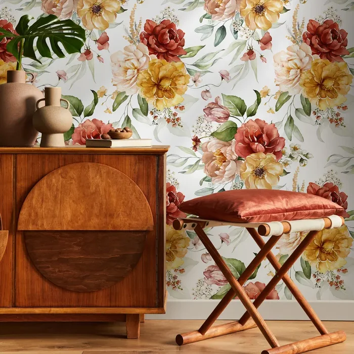 Floral Wallpaper With Vintage Watercolor Roses In Red, Yellow, And Pink – C824