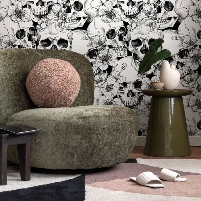 Gothic Wallpaper With Skulls And Blossoms In Black And White – A112
