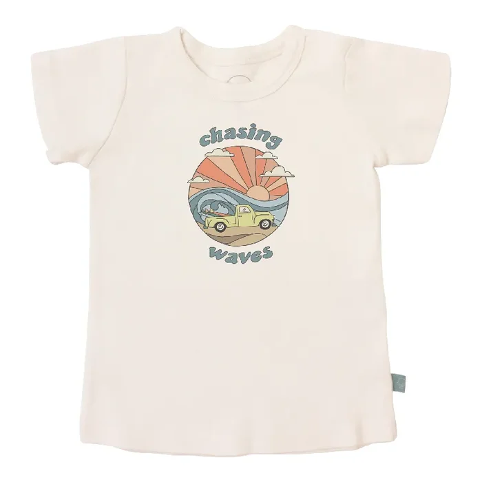 Graphic Tee | Chasing Waves