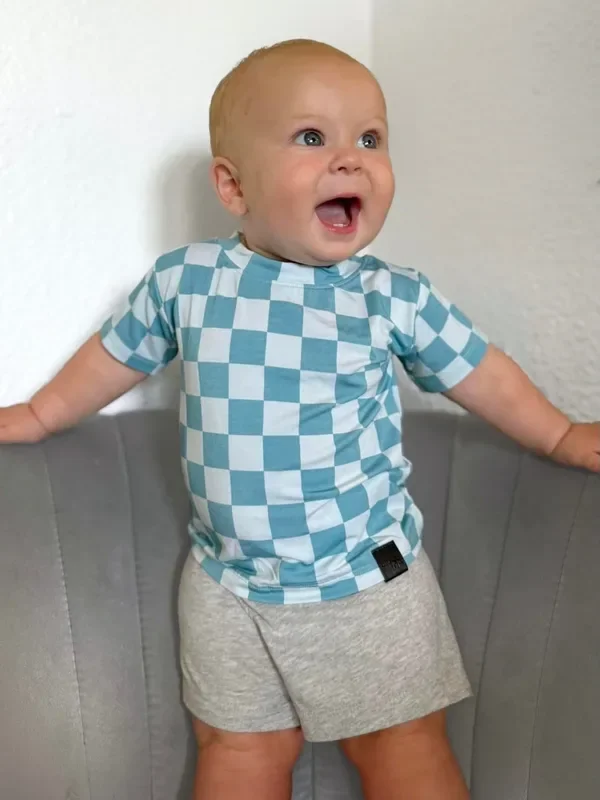 Honolulu Checker – Everyday Tee