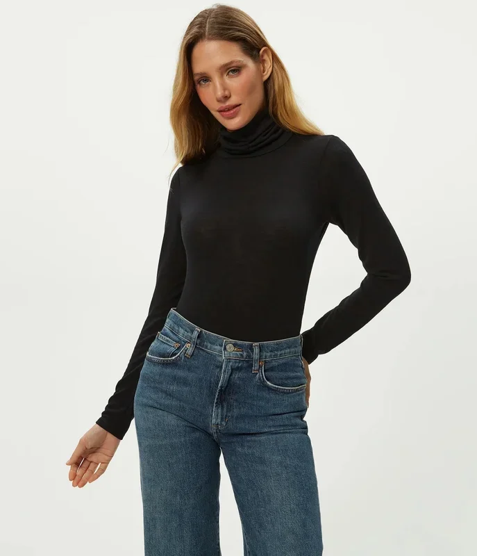 Jojo Side Ruched Turtleneck