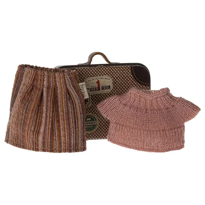 Knitted Blouse & Skirt in Suitcase, Mouse – Grandma