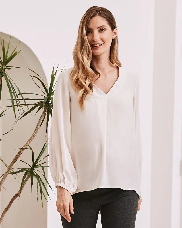 Louise V Neck Maternity Work Blouse – Off White