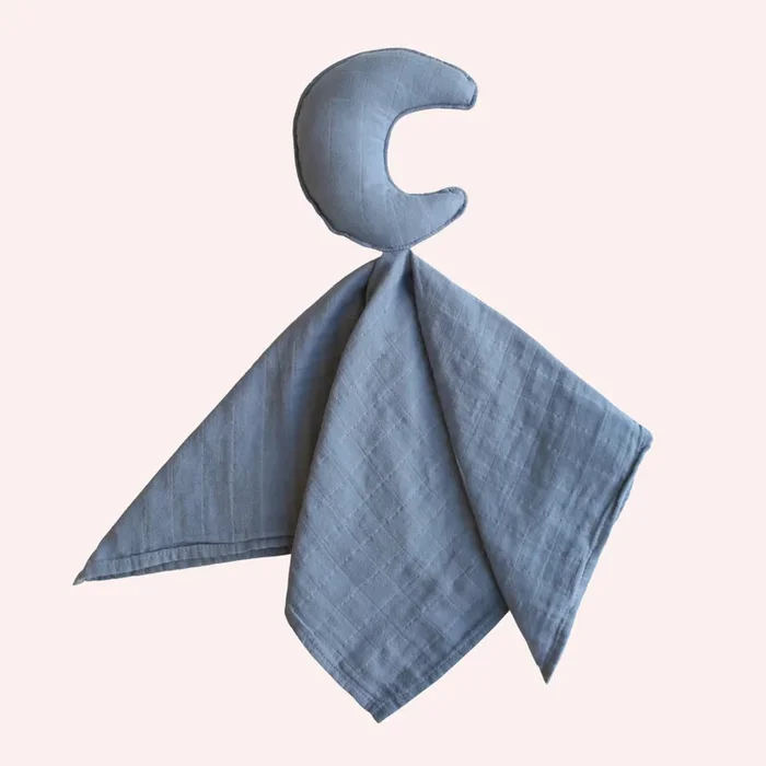 Lovey Blanket Moon Comforter – Tradewinds