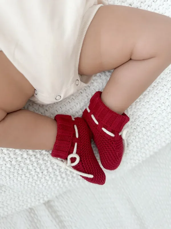 Luna + Luca Organic Booties – Holly