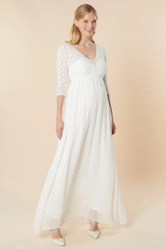 Maternity bridal gown with sweetheart neckline