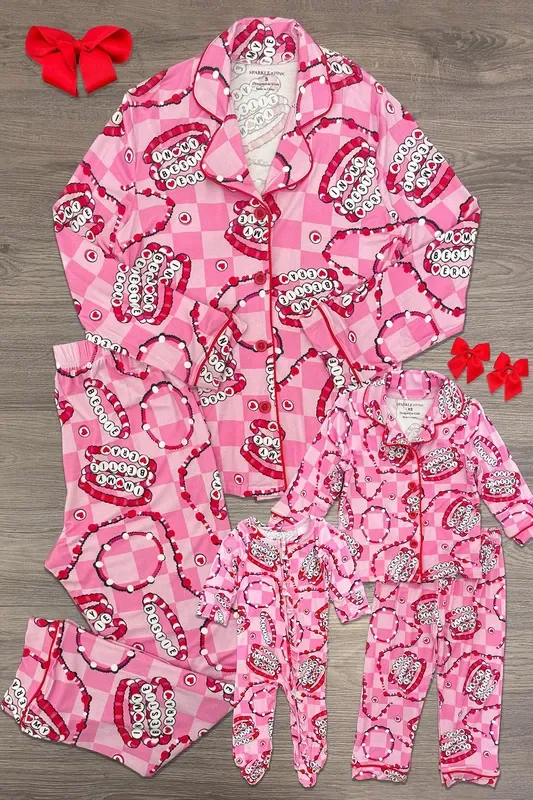 Mom & Me – Bamboo “In My Bestie Era ” Bracelet Pajamas