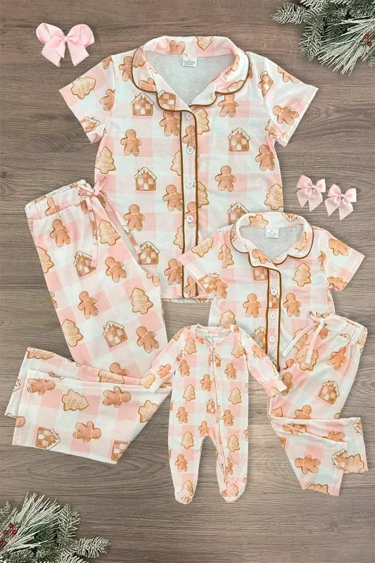 Mom & Me – Pink Checkered Gingerbread Pajamas