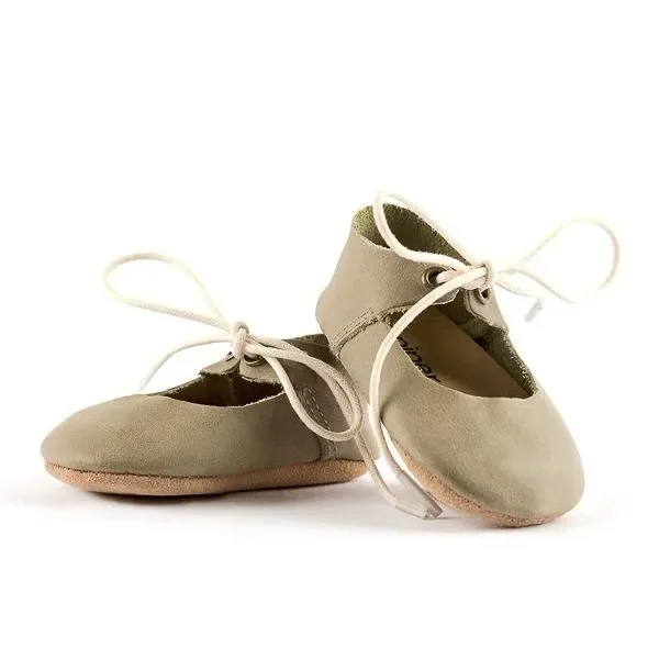 Olive – Lace-up Mary Jane – Soft Sole