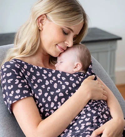 Seraphine Maternity & Nursing Skin to Skin Winifred Kangaroo Care Sweetheart Print Top