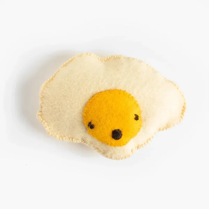 Sewing Kit – Ava the Anvxious Egg