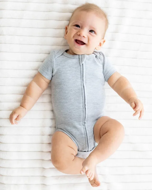 Short Sleeve Zipper Bodysuit In Storm, 3-6m
