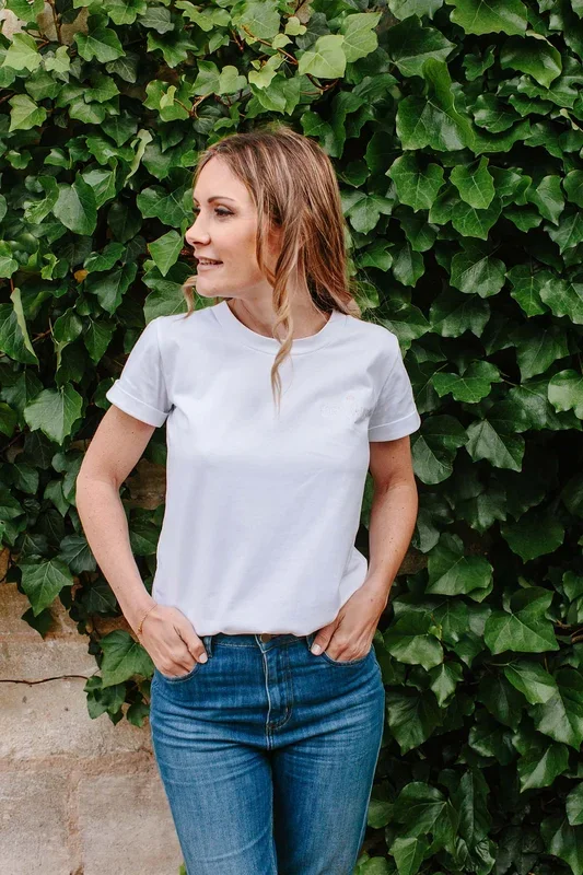 T-shirt forMILKdable woman in Organic Cotton (blush embroidery)
