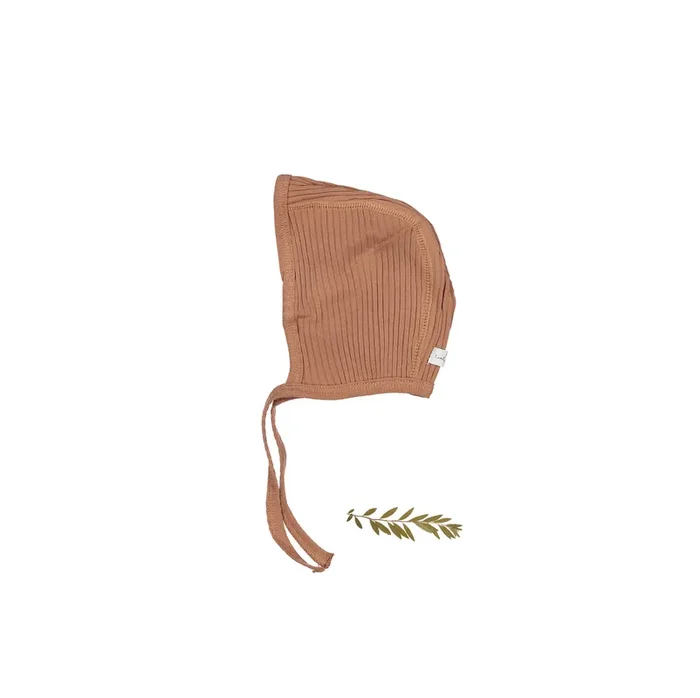 The Bonnet – Clay