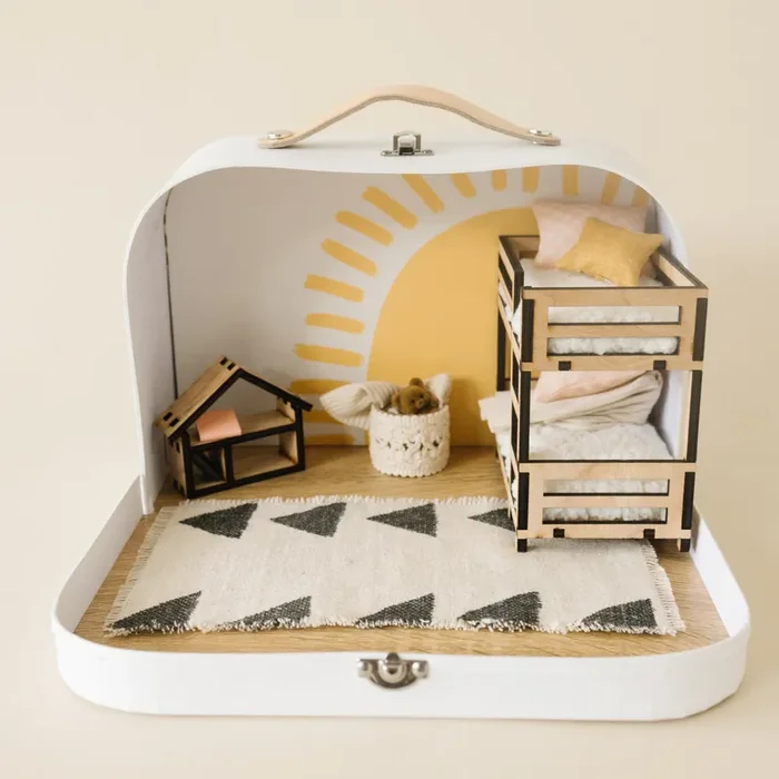 The Elloree – Bunk Bed Scene Change