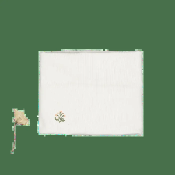 The Printed Blanket – Zara Embroider Pink
