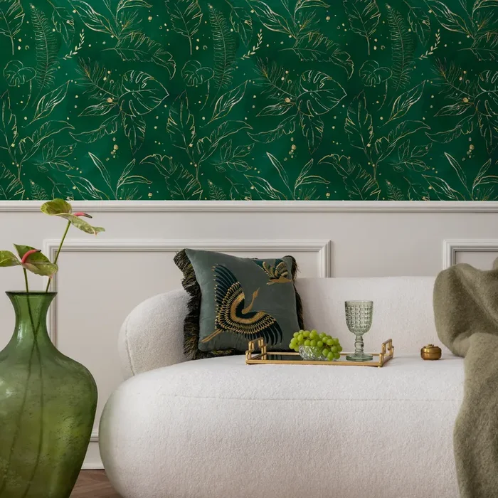 Tropical Wallpaper Featuring Gilded Tropical Leaves In Green And Gold – B532