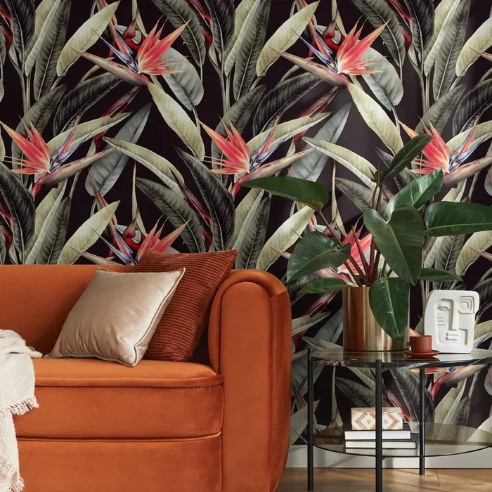 Tropical Wallpaper With A Bird Of Paradise Motif In Black, Green, And Red – D951
