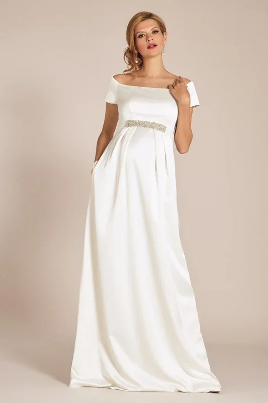 Umstandsbrautkleid mit U-Boot Ausschnitt lang