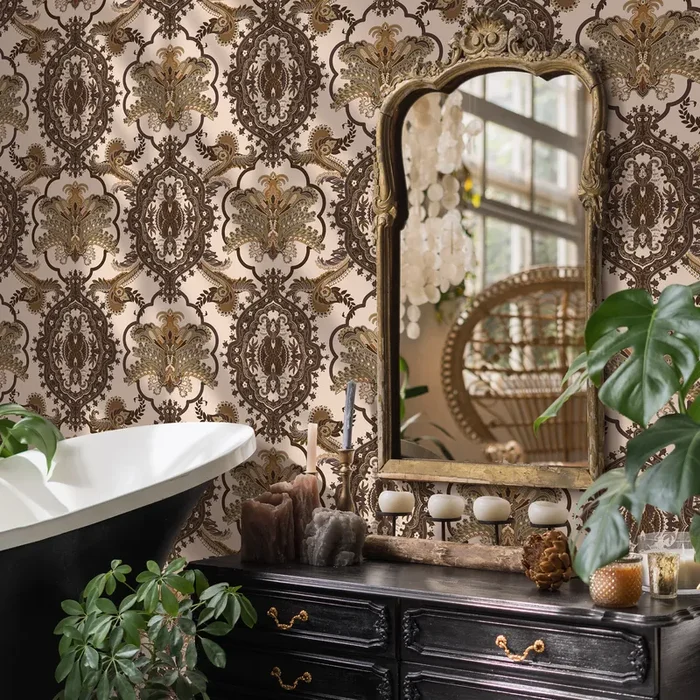 Victorian Wallpaper With An Ornate Paisley Damask Motif In Brown And Gold – C701