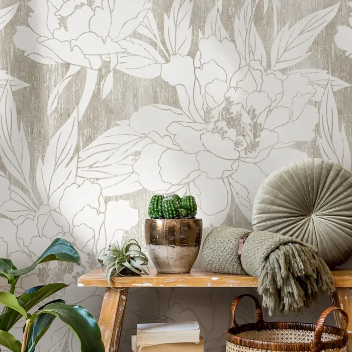 Vintage Floral Wallpaper With Peony Outlines In Beige And Cream – C914