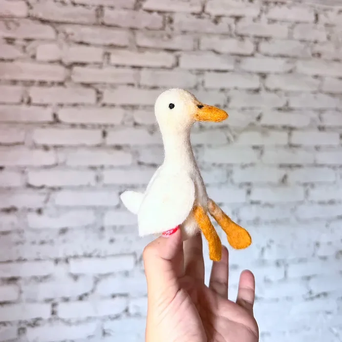 White Duck Finger Puppet
