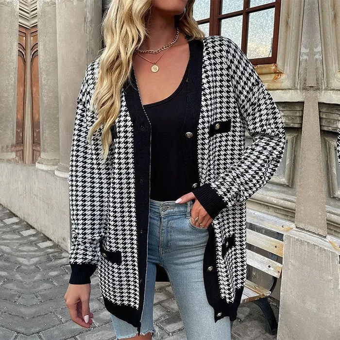 Women’s Mid Length Dogtooth Button Front Cardigan